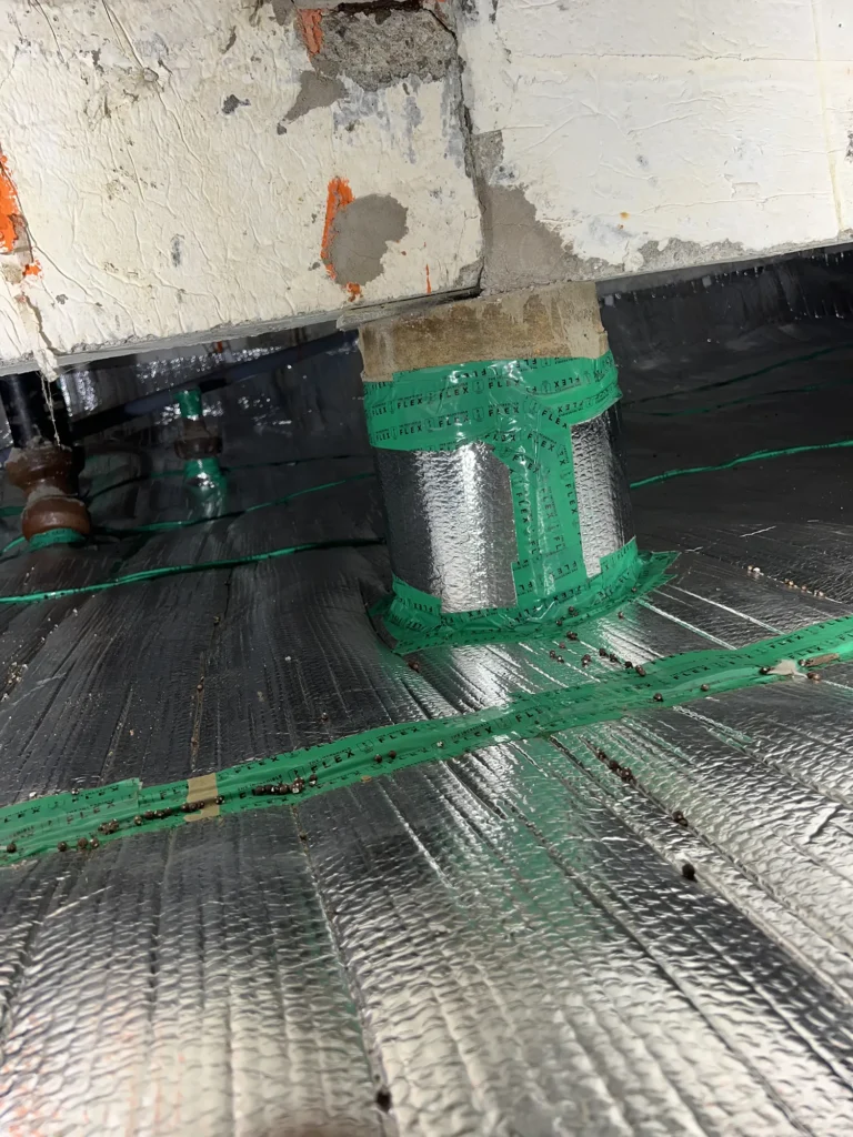 Krypgrundsavfuktning Montering av isoflekt och krypgrundsavfuktare i viken, helsingborg 2